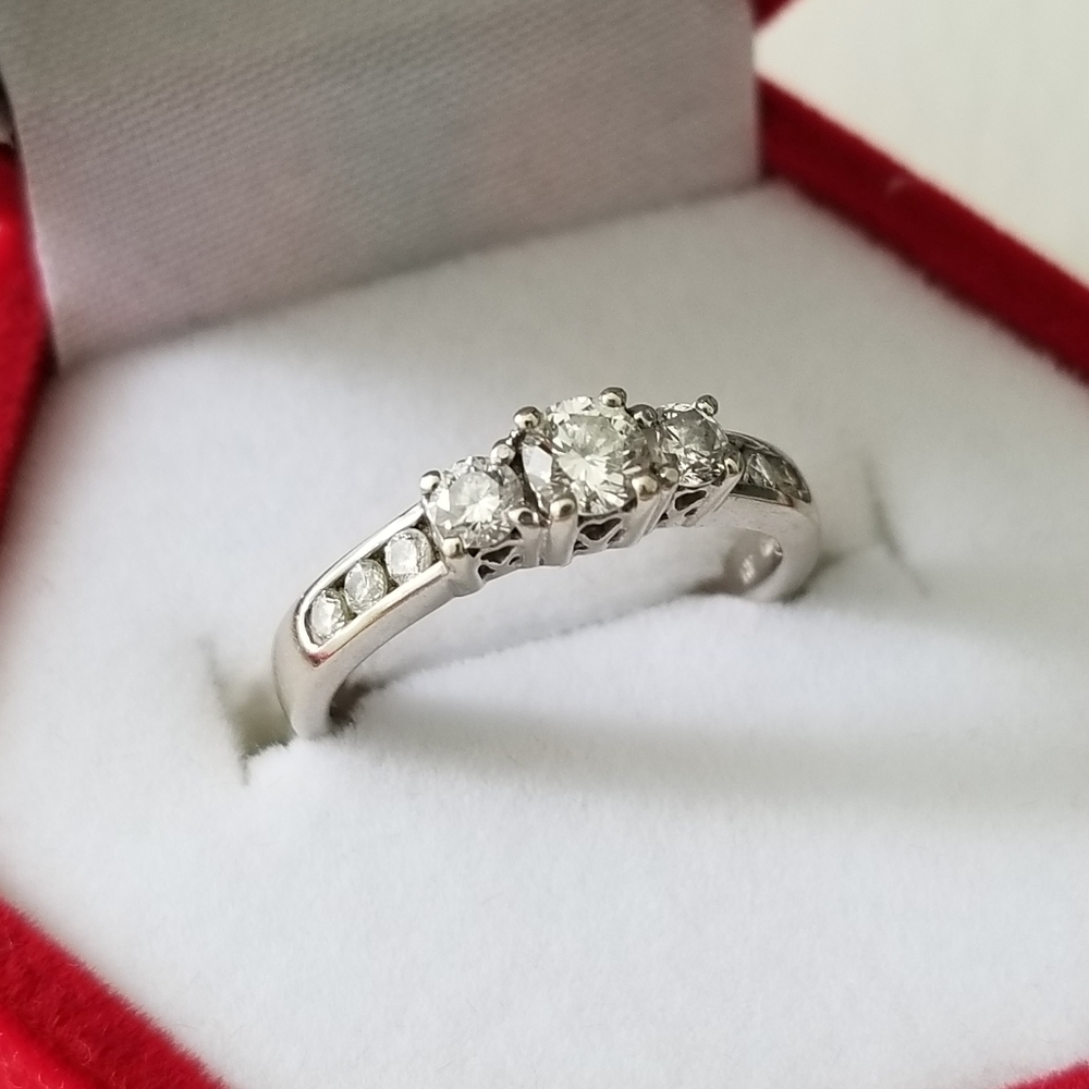 💎Diamond 14K White Gold Ring💍